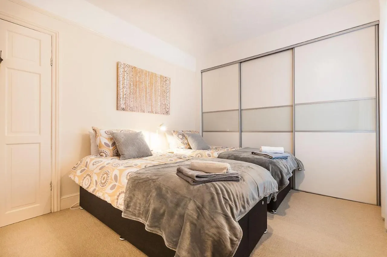 Radford Place - Central Exeter - Patio & Garden - Beach - Chiefs - Uni -Wifi United Kingdom