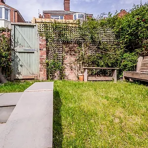 Pass The Keys Characterful 4 Bed In Central Holiday home