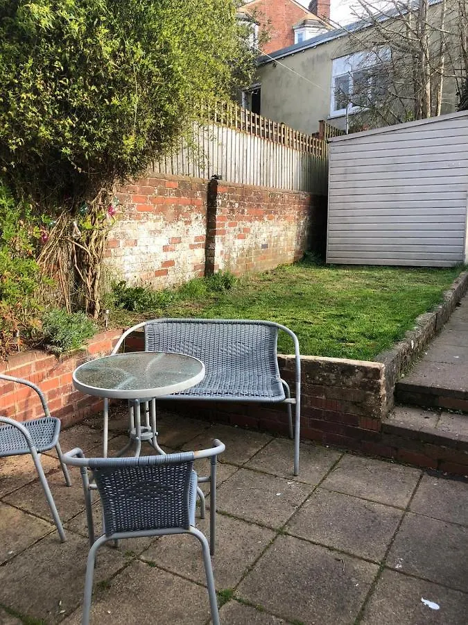Radford Place - Central Exeter - Patio & Garden - Beach - Chiefs - Uni -Wifi