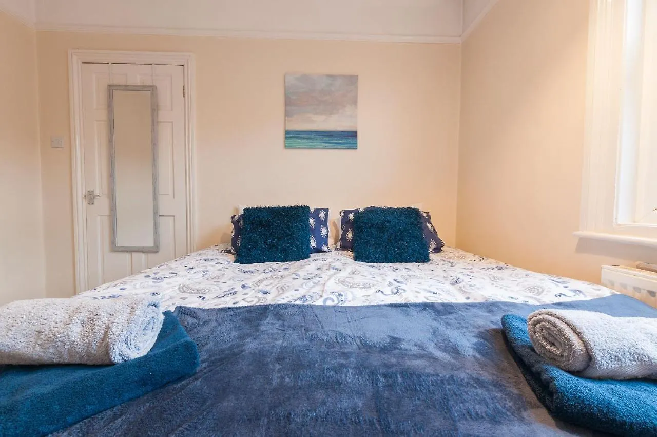 Radford Place - Central Exeter - Patio & Garden - Beach - Chiefs - Uni -Wifi United Kingdom